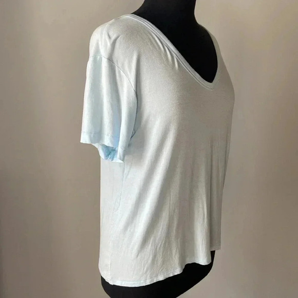 American Eagle | Soft &  Sexy V- Neck T- Shirt - Picture 2 of 6